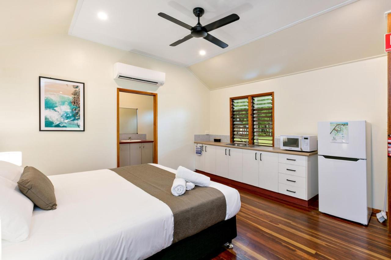 Bali Hai Child Free Holiday Park Mission Beach Eksteriør bilde